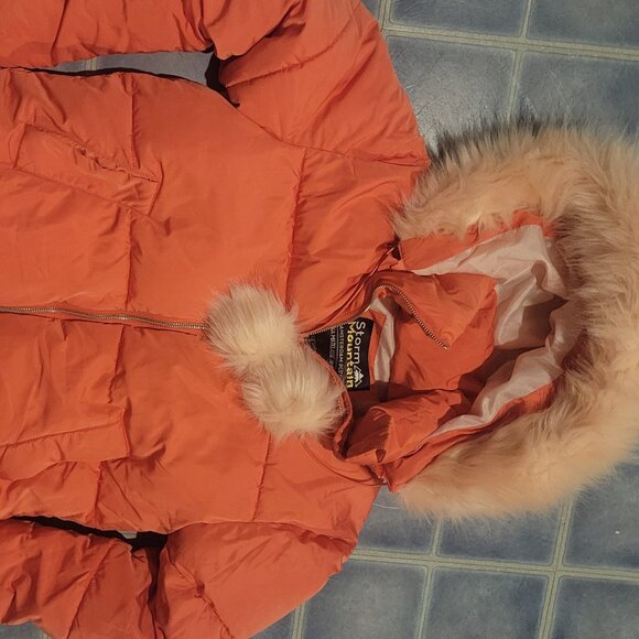 Women's Jacket - Picture 1 of 2